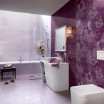 Ciruela en diseño de baño