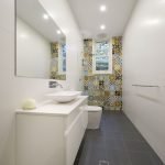 Iluminación de techo de baño