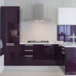 Diseño de cocina púrpura para hombres.