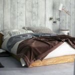 Silla junto a la cama