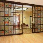 Vidrieras en la puerta