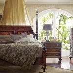 Muebles de madera en el dormitorio