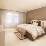 Habitación de estilo minimalista.