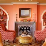 Chimenea con candelabros