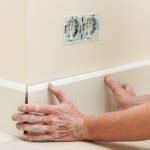 Zócalos altos en un apartamento