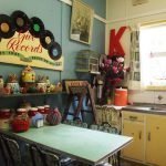 Discos de vinilo como elemento de decoración de la habitación.