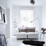 Pequeño salón de estilo moderno.