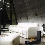Muebles blancos en la sala de estar