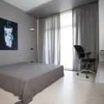 Cama y mesa