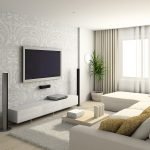 Sala de estar con muebles blancos