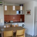 Cocina en una habitacion rectangular