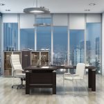 Gabinete con ventanas panorámicas.