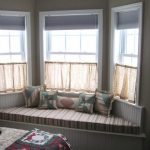Cortinas y persianas en la ventana