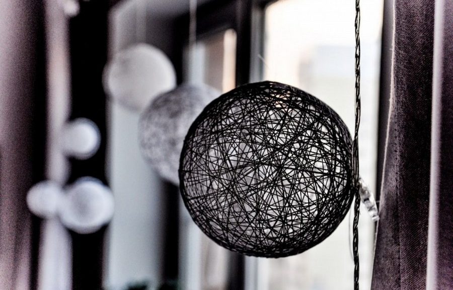 Cérnafonalak a lakás belsejében