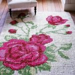Alfombra con rosas en el piso