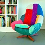 Funda brillante en el sillón