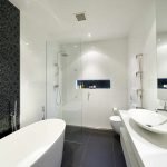 Iluminación de baño blanca