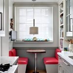 Comedor junto a la ventana