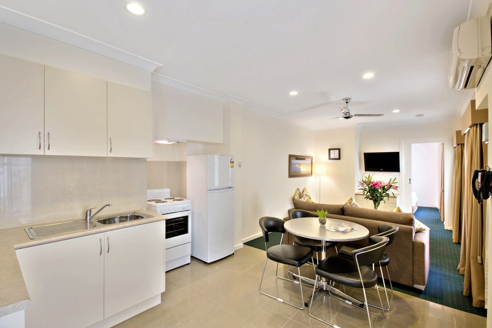 Dizajnirajte jednosobni stan 34 četvorna metra. m