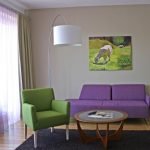 Muebles verde violeta