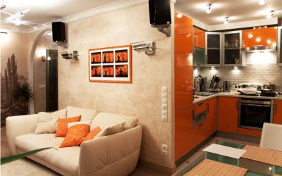 Diseño de una cocina y sala de estar combinadas en Jruschov