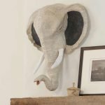 Periódico cabeza de elefante