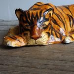 Tigre de papel maché