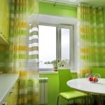 Cortinas de color verde amarillo en la cocina