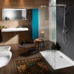 Marrón en diseño de baño