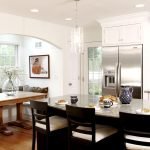 Sus muebles de madera para la cocina.