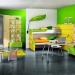 Amarillo y verde en el diseño de la guardería.