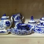Servicio azul y blanco
