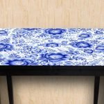 Mesa pintada Gzhel