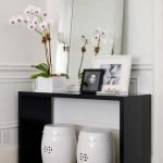 Orquídea sobre la mesa