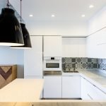 Accesorios negros en la cocina