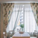 Cortinas de ventana en la cocina