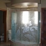 Bañera tras el cristal