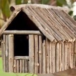 Casita para pájaros hecha de ramitas