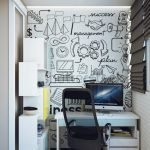 Estante de piso en el escritorio