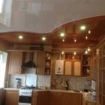 Muebles de madera en la cocina