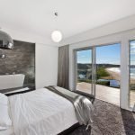Ventanas de balcones de pared