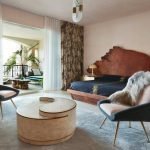 Cabecera decorativa de paredes beige