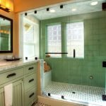 Iluminación adicional del baño con ventana