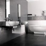 Dos espejos en el baño