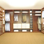 Amplio vestidor en forma de U