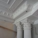 Decoración del techo y arcos.