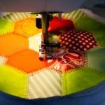 Alisamos las capas de lino, winterizer sintético y patchwork y cosimos