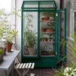Conveniente estante para flores