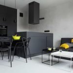 Gris negro