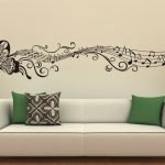 Mariposa con notas